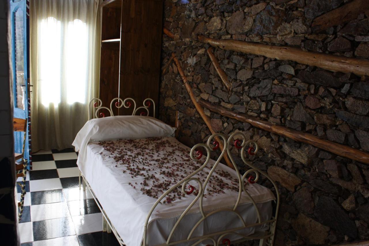 Hotel Leonor Beni Chiker Exterior photo