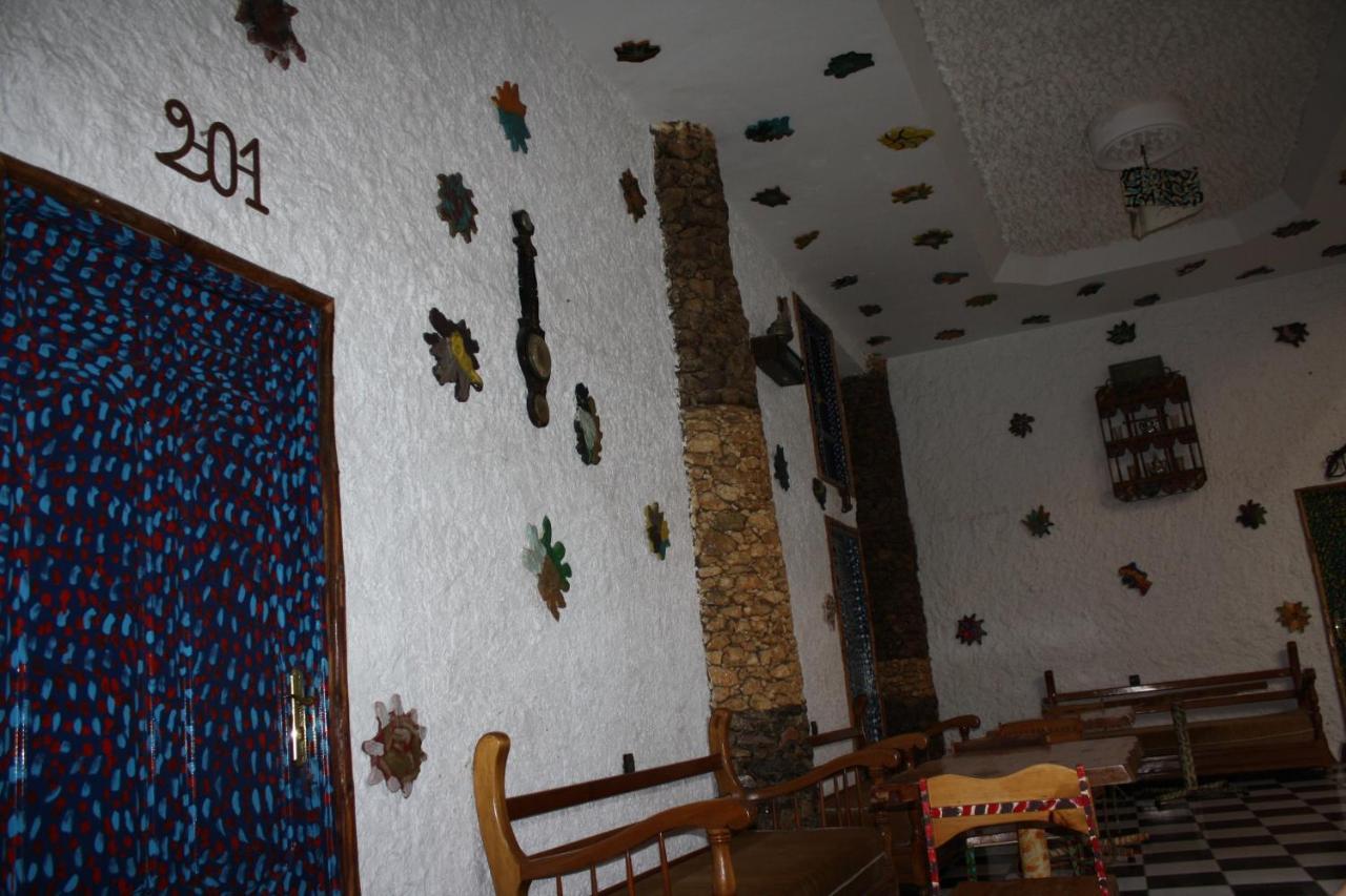 Hotel Leonor Beni Chiker Exterior photo