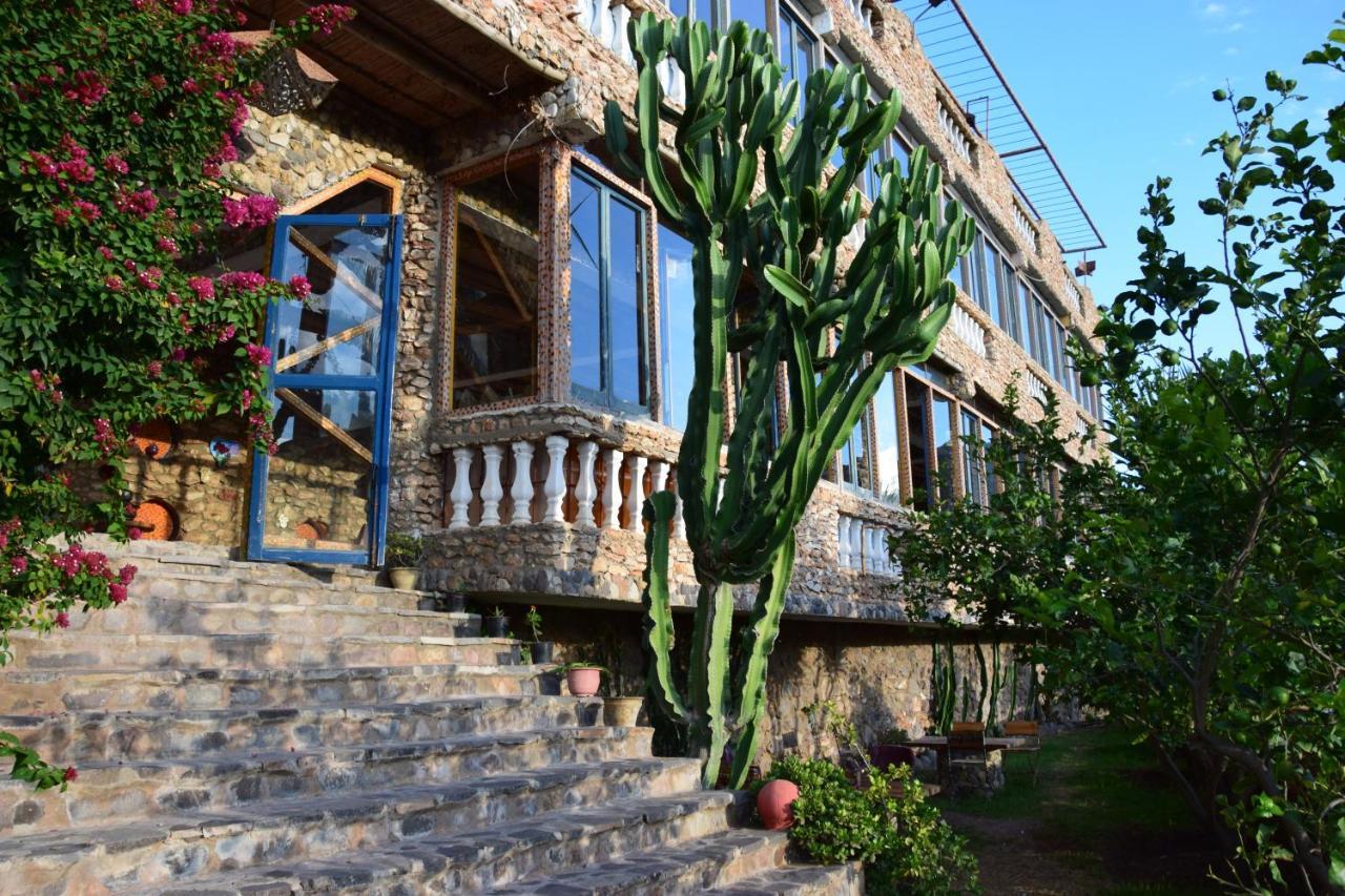 Hotel Leonor Beni Chiker Exterior photo